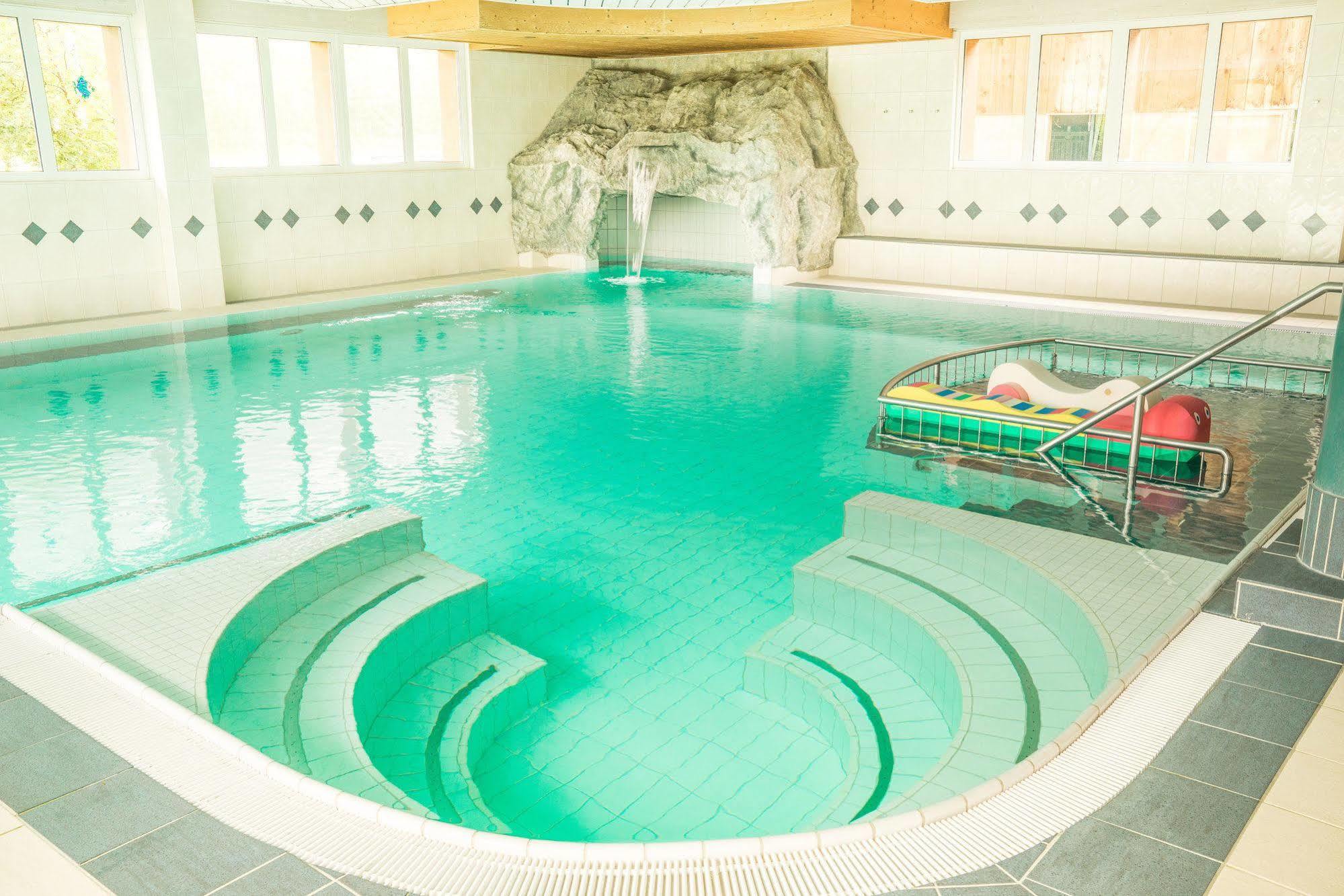 Hotel Simmenhof Ленк Екстер'єр фото